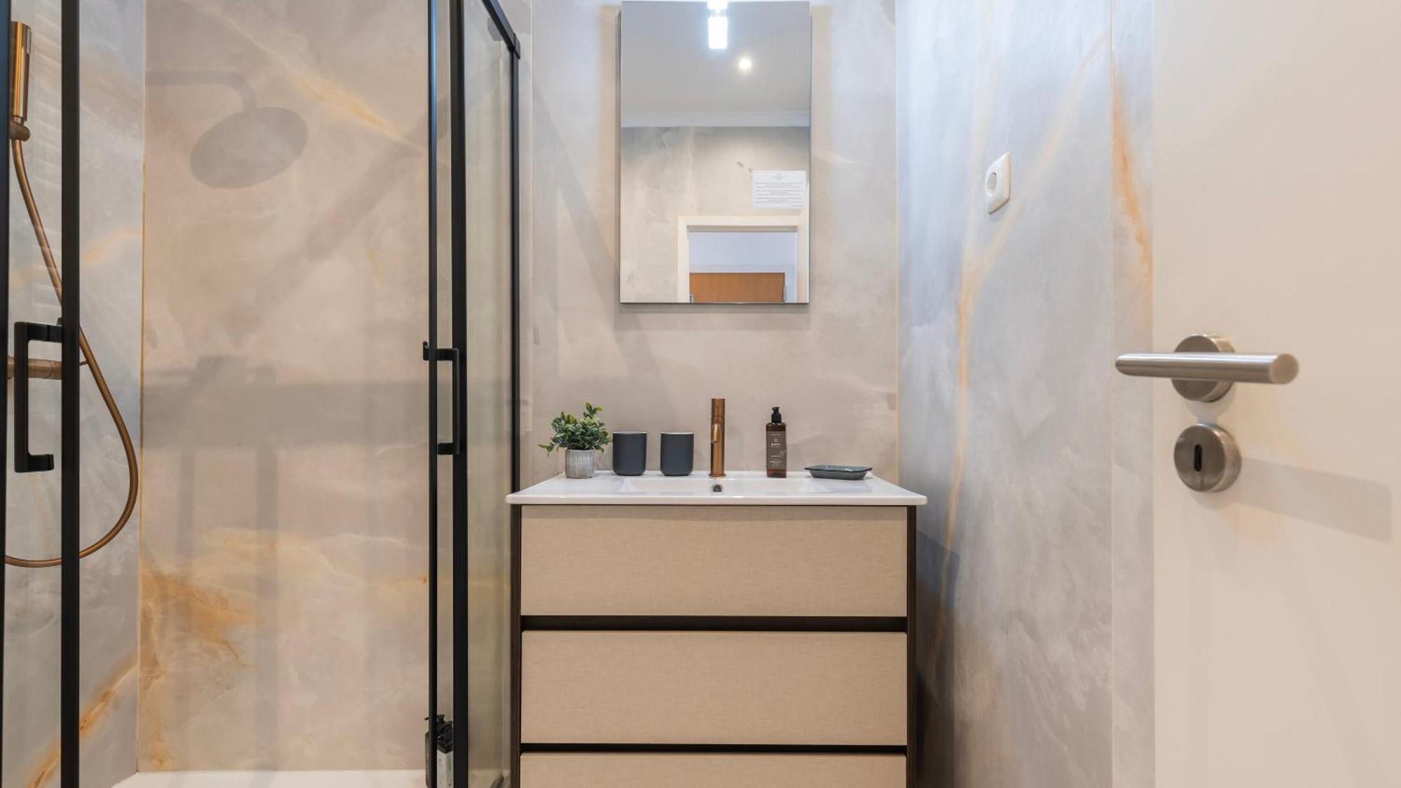 Sunny Design Apt In Praca Das Flores By Lovelystay Lisboa Eksteriør bilde