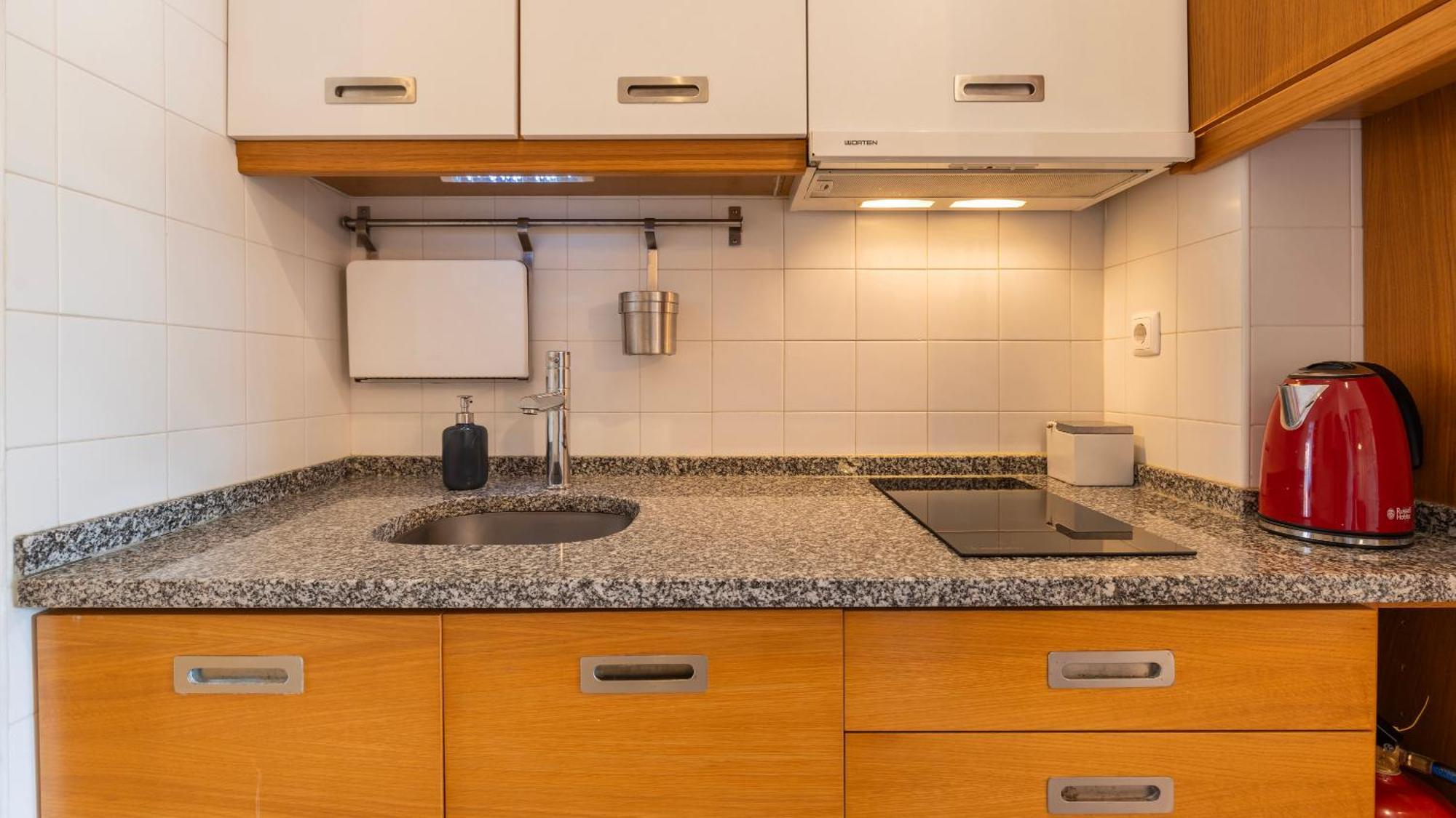 Sunny Design Apt In Praca Das Flores By Lovelystay Lisboa Eksteriør bilde