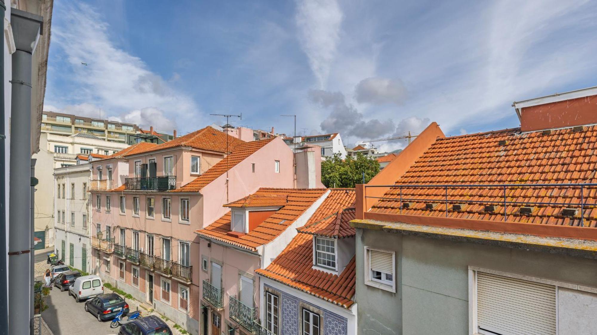 Sunny Design Apt In Praca Das Flores By Lovelystay Lisboa Eksteriør bilde