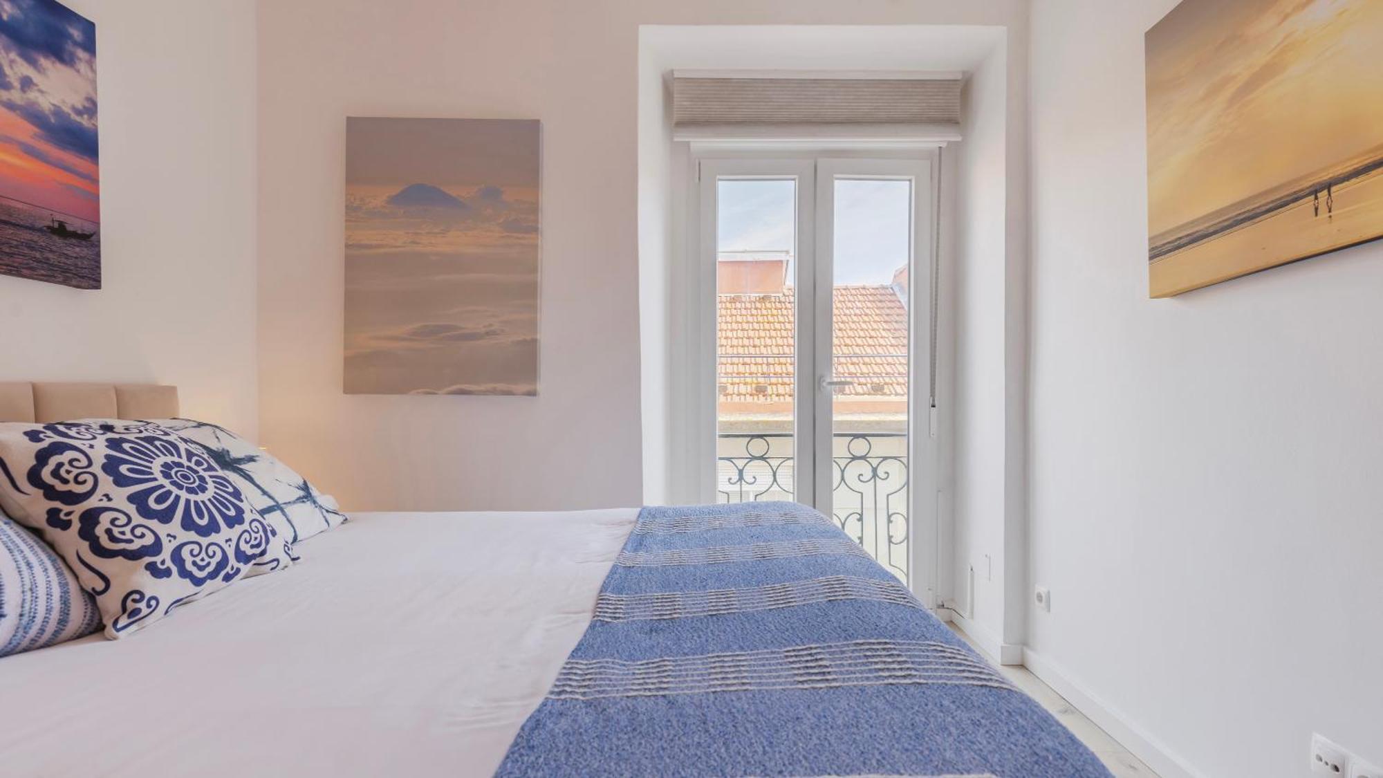 Sunny Design Apt In Praca Das Flores By Lovelystay Lisboa Eksteriør bilde